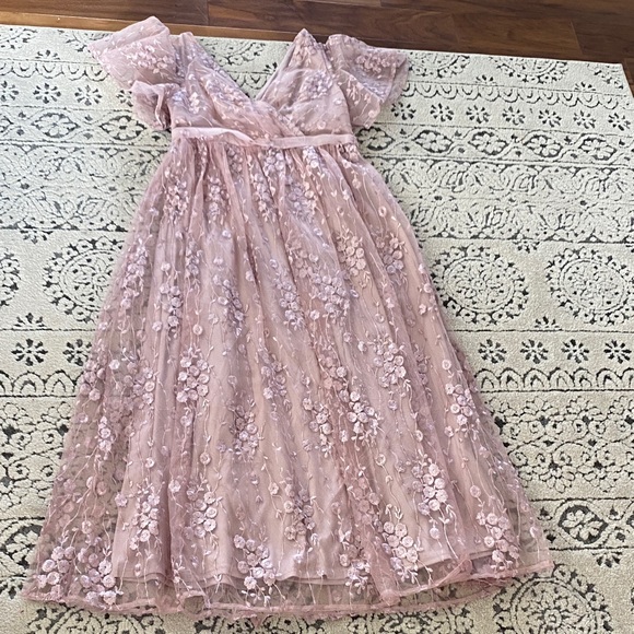 SHEIN Dresses & Skirts - Charming Pink Floral Formal Dress